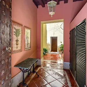 Museum Duplex And Patios, Historical Center, 8 Pax , Seville Spain