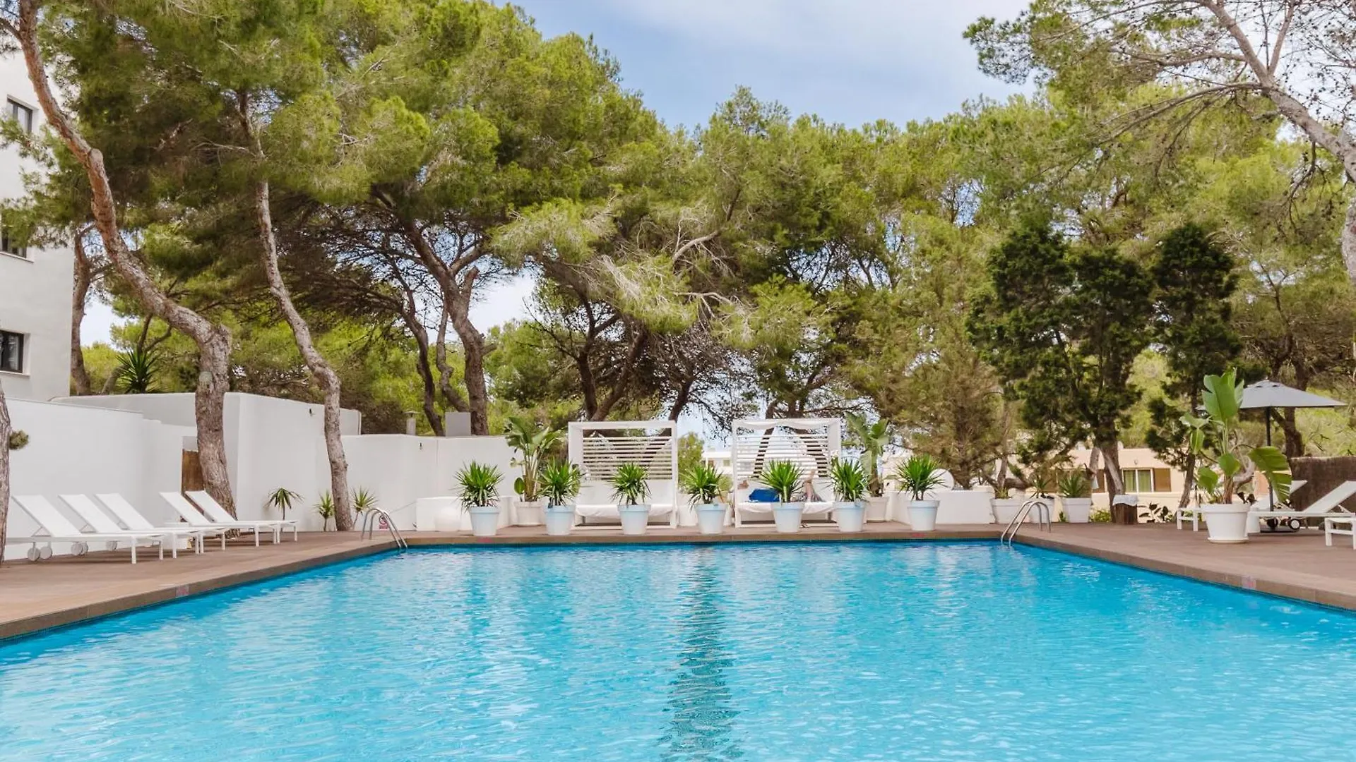Apartamentos Es Pujols - Emar Hotels Apartment
