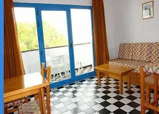 Apartamentos Es Pujols - Emar Hotels